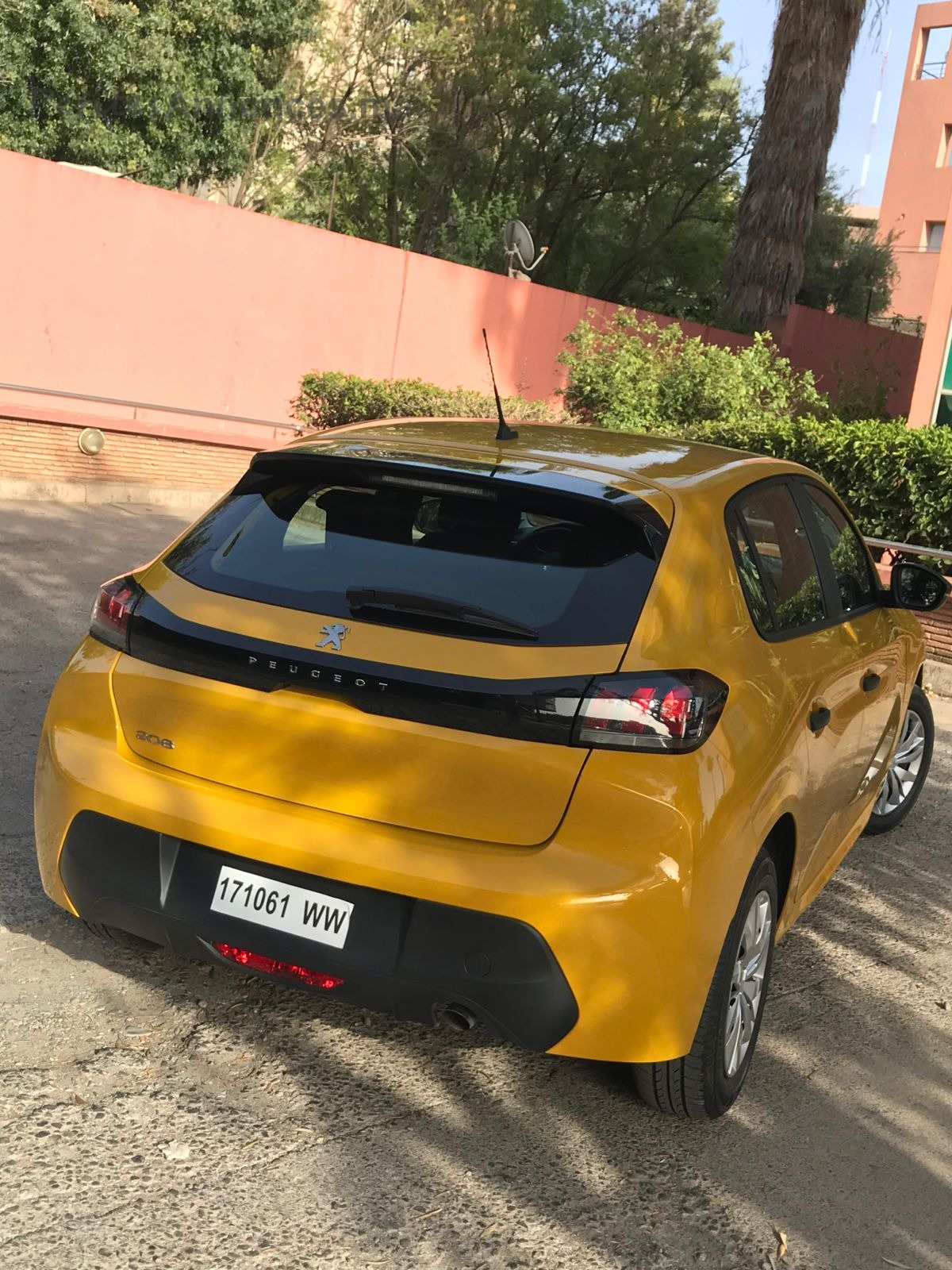 Location Peugeot 208 voiture économique Marrakech ville