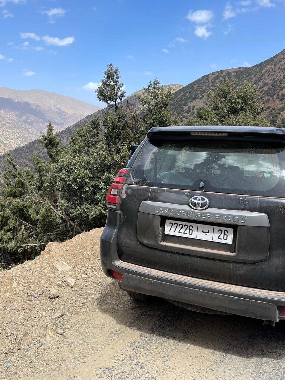 Location 4x4 Toyota Prado montagnes Atlas Maroc aventure
